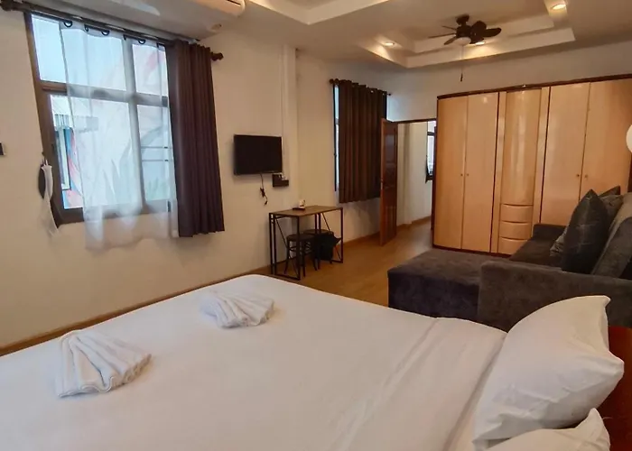 Penthouse Lamoon Hotel